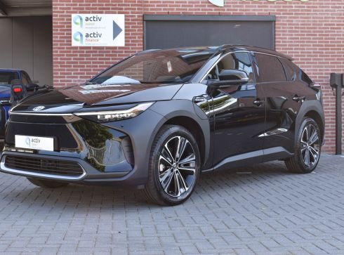 Toyota bZ4X Premium, Astral Black - tot 446 km WLTP actieradius Toyota bZ4X Premium, Astral Black - tot 446 km WLTP actieradius